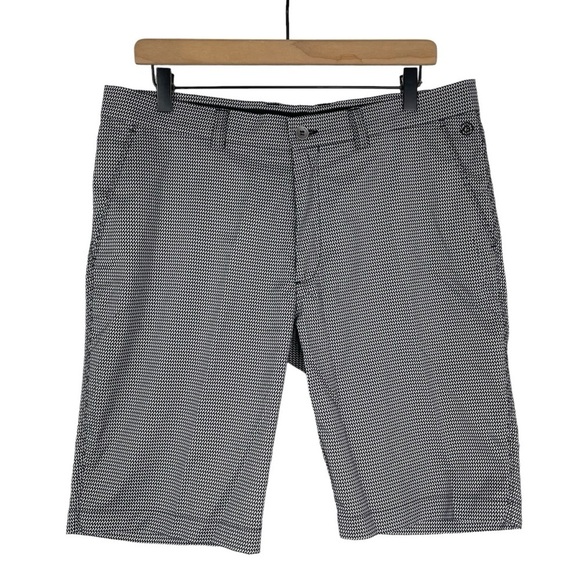 Galvin Green Paul Golf Short Mens 34 VENTIL8 Plus Performance Herringbone Plaid - Picture 1 of 6